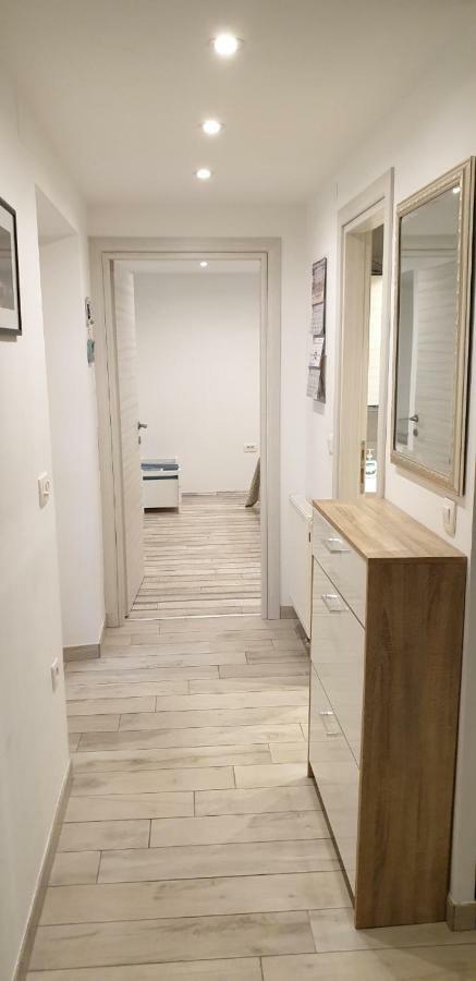 Apartman Sevilya 코스트레나 외부 사진